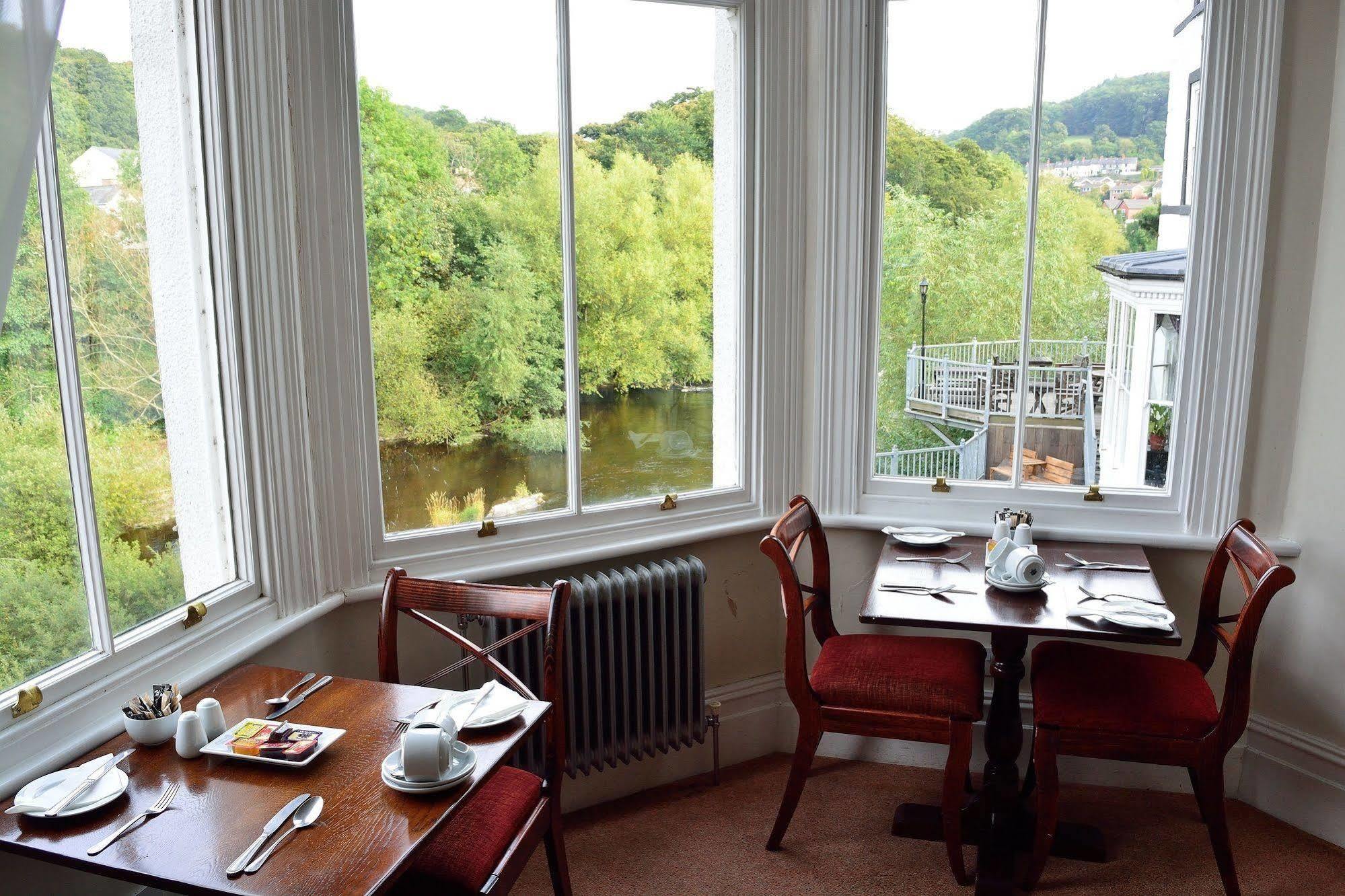 The Royal Hotel Llangollen Kültér fotó