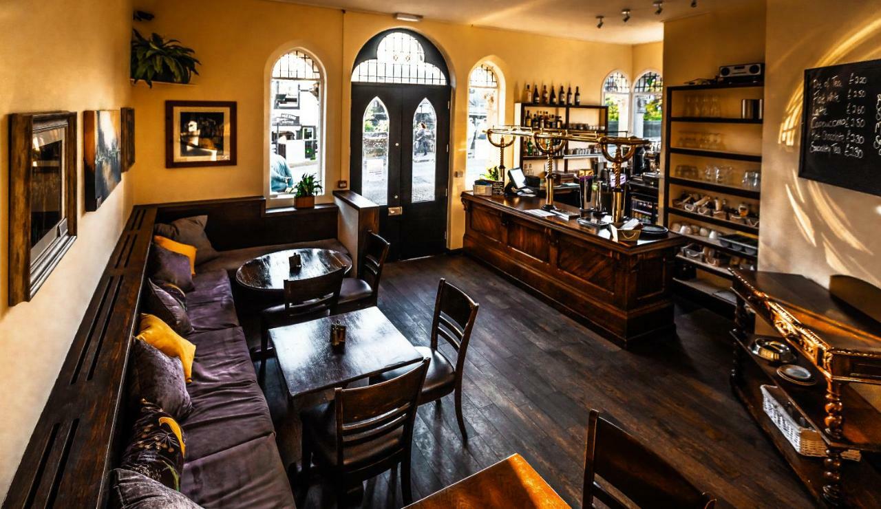 The Royal Hotel Llangollen Kültér fotó